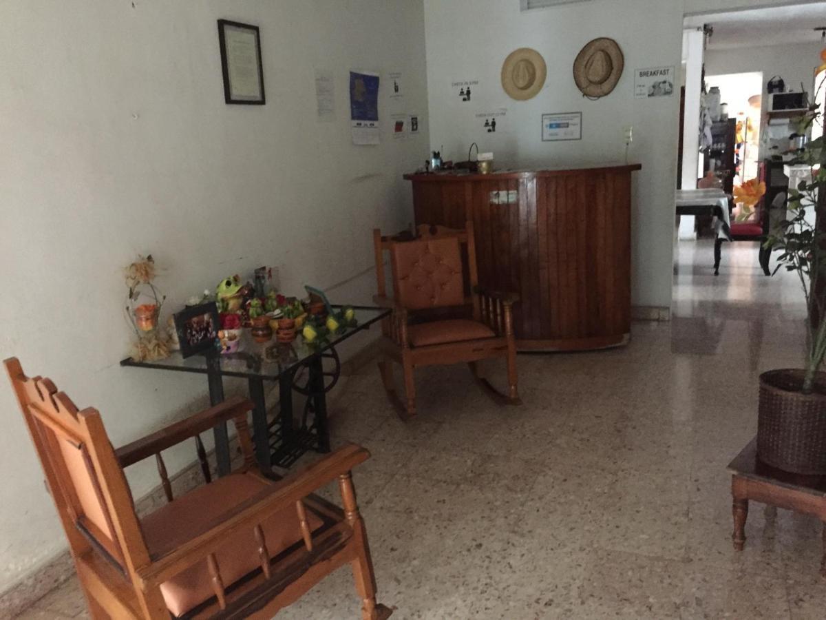 Auberge de jeunesse Hostal Kin-Beh à Valladolid  Extérieur photo